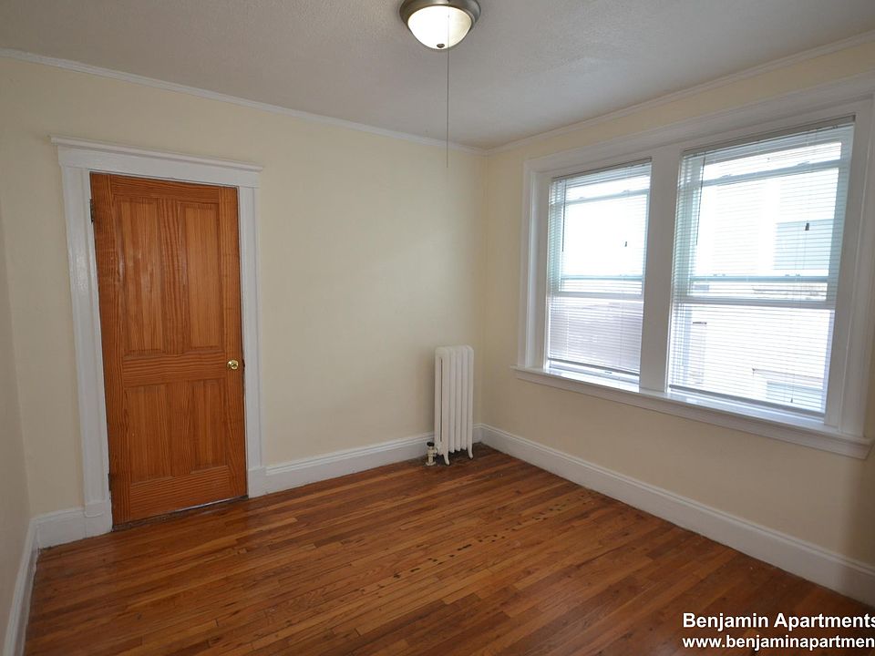 2nd image of 244 Kelton St #17JC