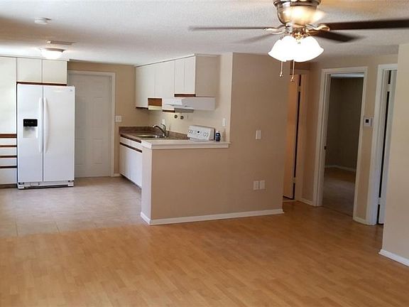 5th image of 2706 Regatta Dr