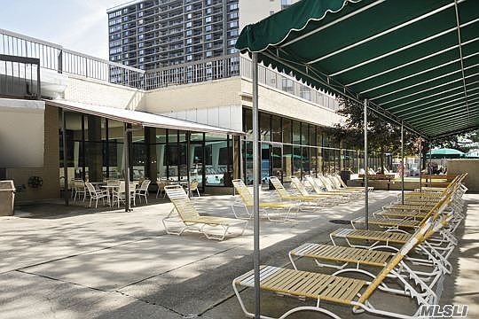 4th image of 2 Bay Club Dr APT 19F