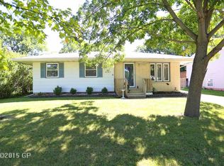 4137 E 24th St, Des Moines, IA 50317