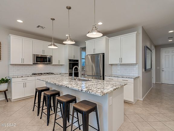 2nd image of 12185 N Candywine Dr