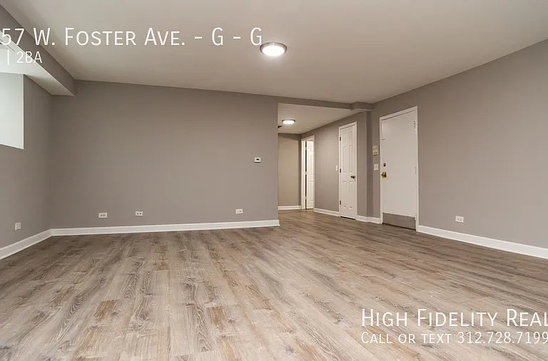 1057 W Foster Ave #G — Photo 6