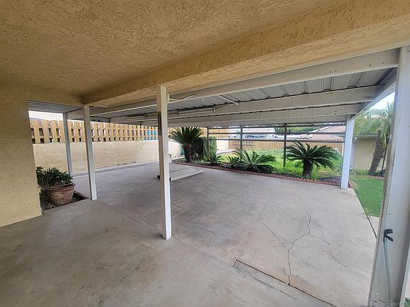 3rd image of 6055 48th St