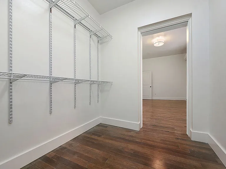 811 West St — Photo 14