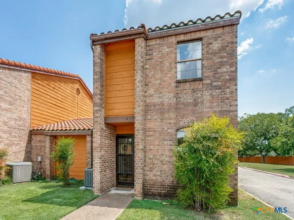 1133 Ashby St, Seguin, TX 78155