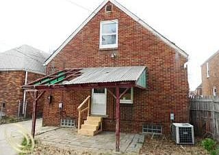 4th image of 17184 Bradford St
