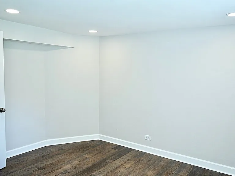 406 Hedge St — Photo 12
