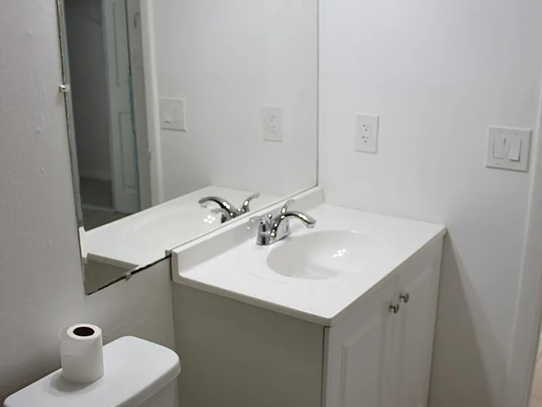 175 Canterbury Dr W #175 — Photo 13