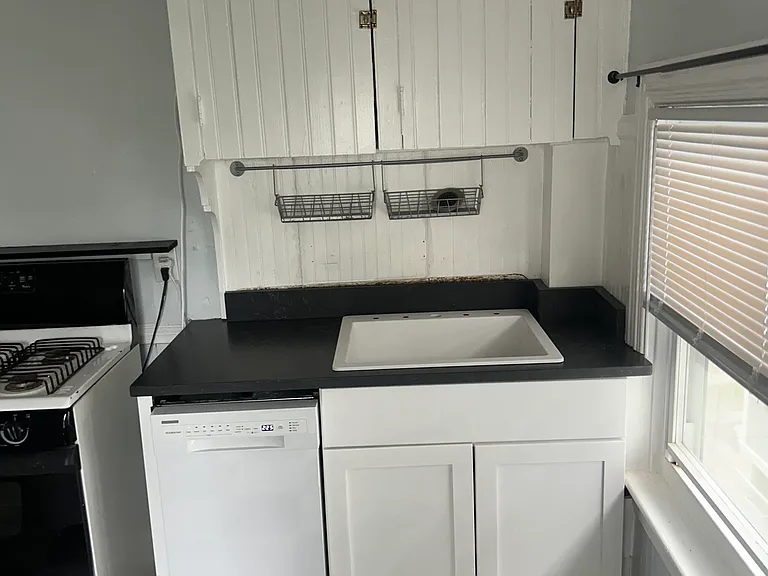177 Ivy St #2 — Photo 8