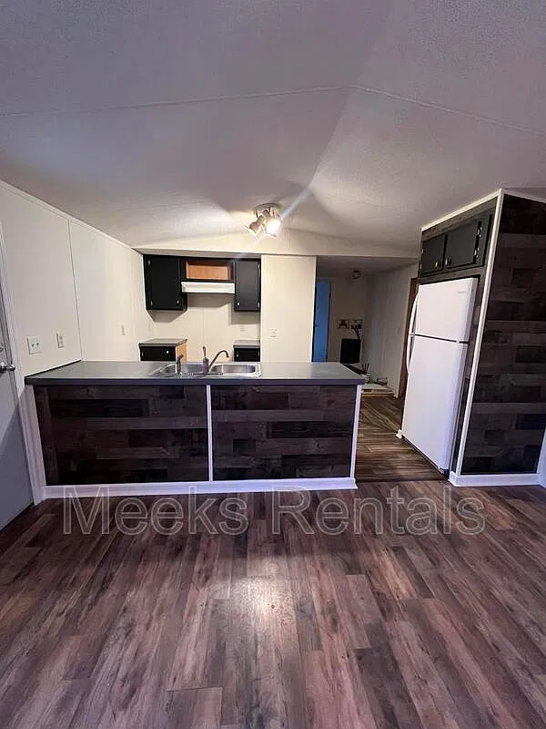 2 bed, 1.0 bath, 1000 sqft, $875 — Photo 3