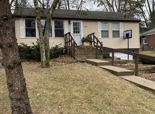 6505 Oakwood Pl, Middleton, WI 53562