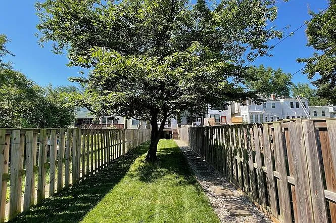 1622 Gales St NE — Photo 29