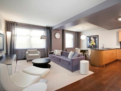 100 W 58th St APT 2B, New York, NY, 10019