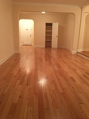 Rented by Kew Forest Realty Inc | media 4