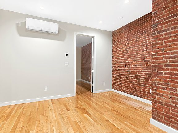 3rd image of 400 W 56th St APT 1G