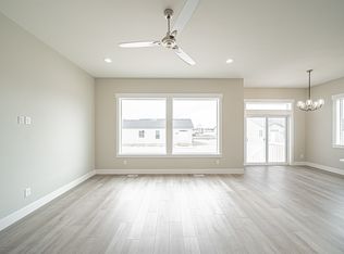 3190 Roundup Ln, Idaho Falls, ID 83406