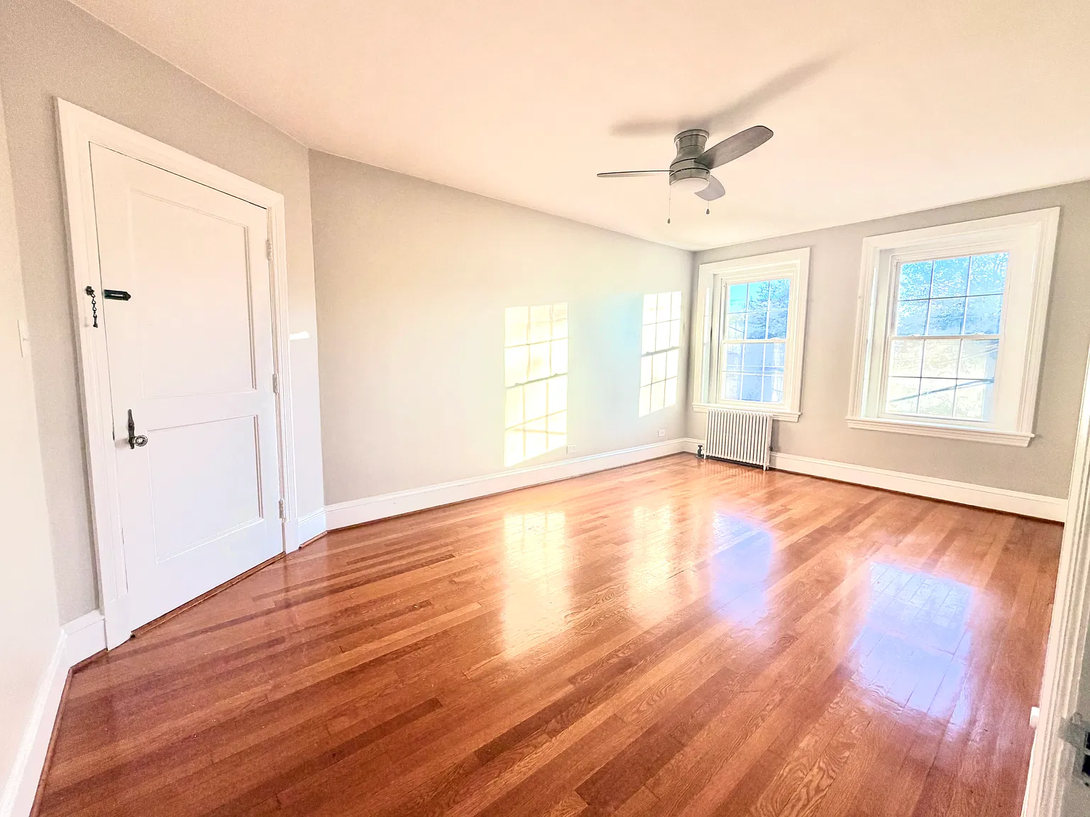 1 bed, 850 sqft, $1,400 — Photo 1