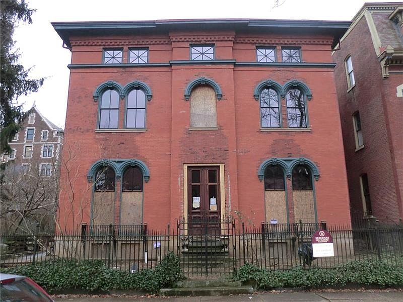 1st image of 835 N Lincoln Ave