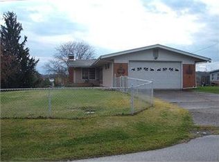 505 W High St, Harrisville, WV 26362