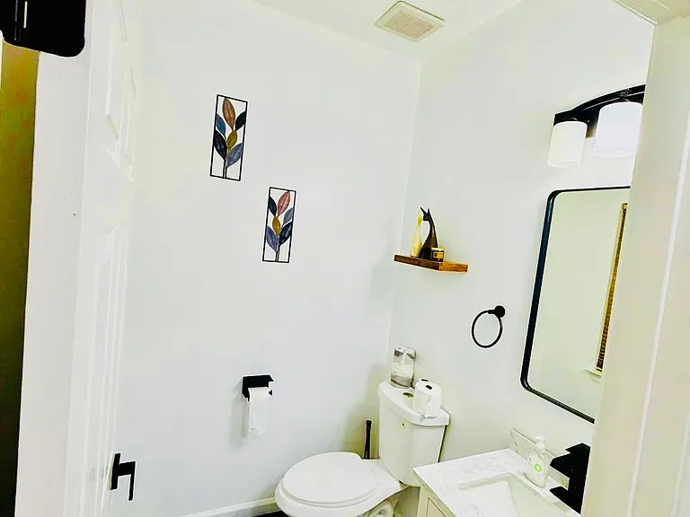 33 Brownstone Rd — Photo 11