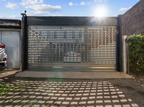 1323 Sutter Avenue image 38 of 50