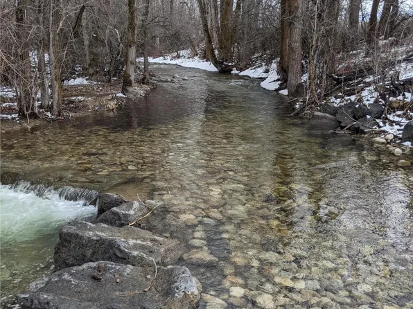 2040 River Edge Ln, Tetonia, ID 83452