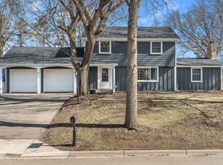 8279 Hemingway Ave S, Cottage Grove, MN 55016