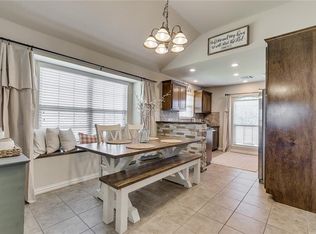 12020 SW 10th St, Yukon, OK 73099