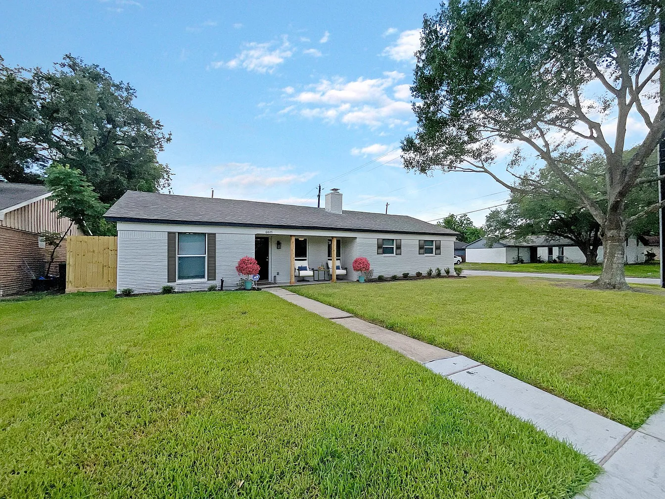 6027 Delbury St, Houston, TX 77085 | Zillow