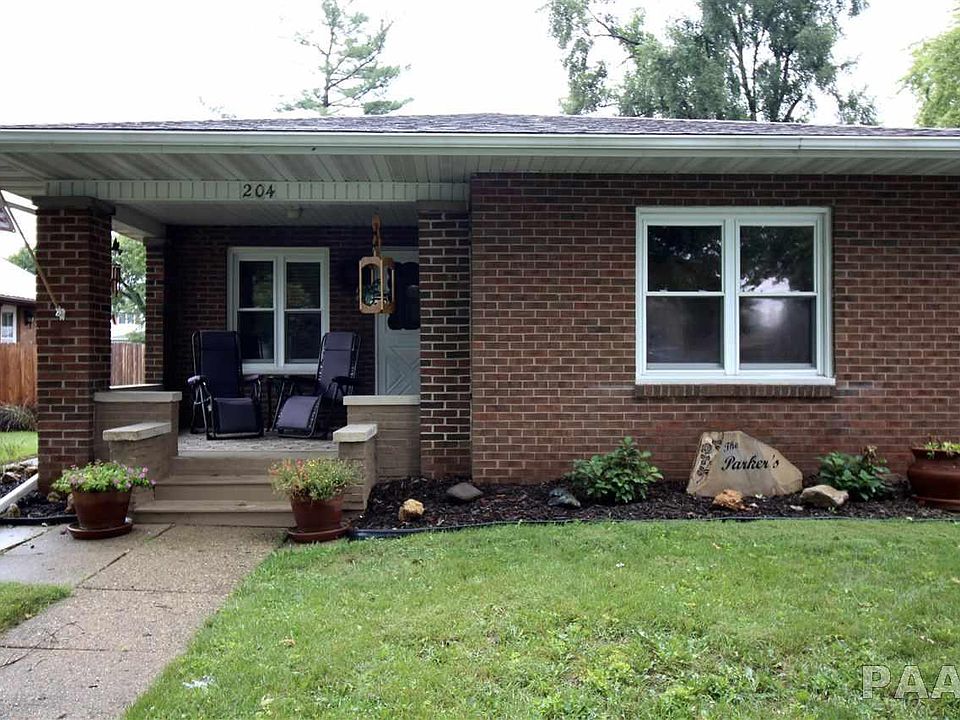 1st image of 204 N 2nd St