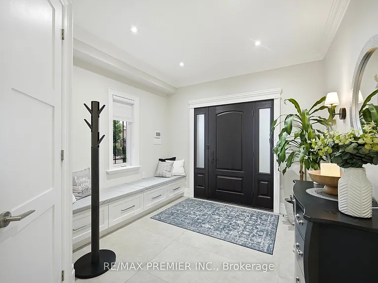 25 Andrew Hill Dr #2-& — Photo 3