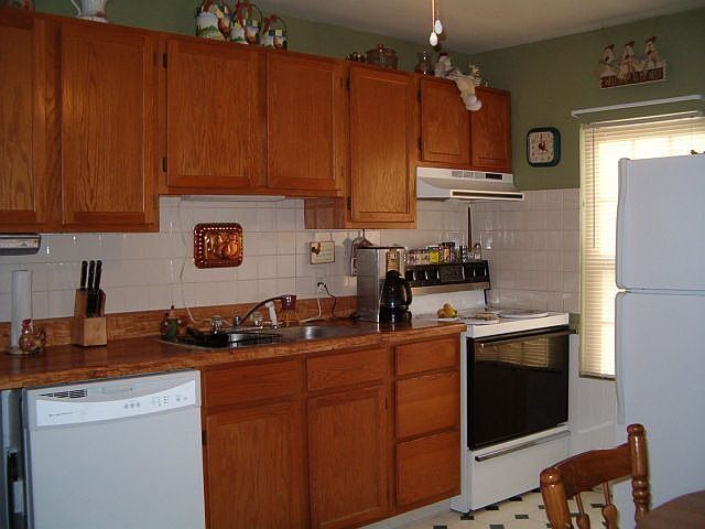 2nd image of 610 Dupont Ave
