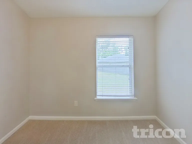1104 Cherry Point Way — Photo 12