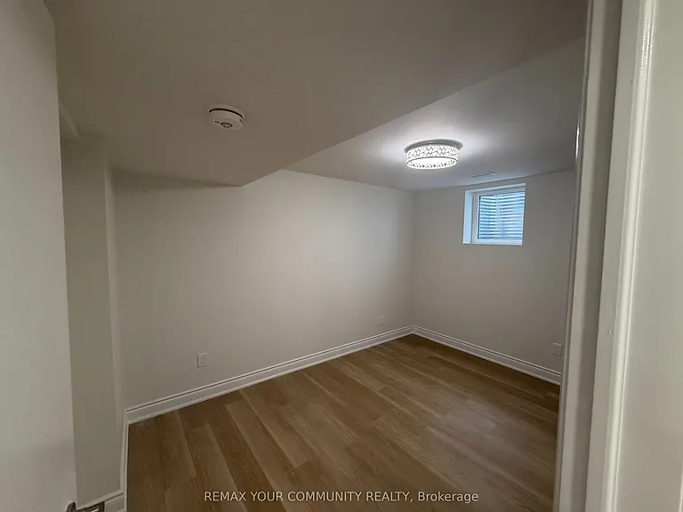 414 Wycliffe Ave — Photo 11