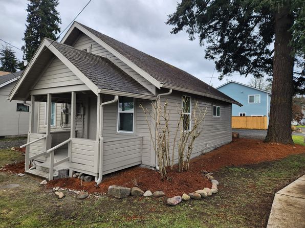 2205 Main St