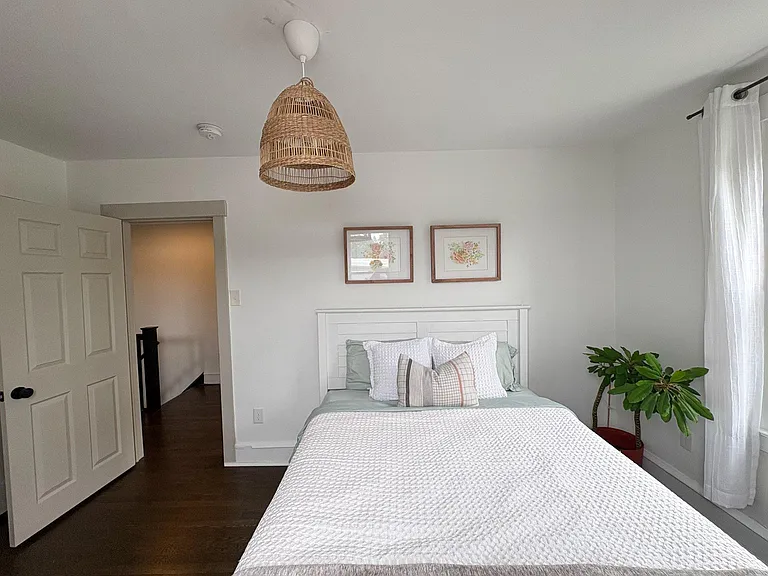 4625 Silverwood St — Photo 25
