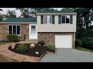 232 Parkwood Cir, Canonsburg, PA 15317