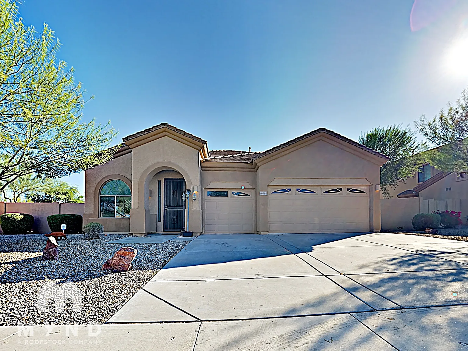 3 bed, 2.0 bath, 2170 sqft, $2,375 — Photo 1