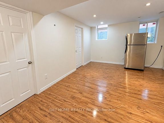 4th image of 3100 Doyle St #Basement