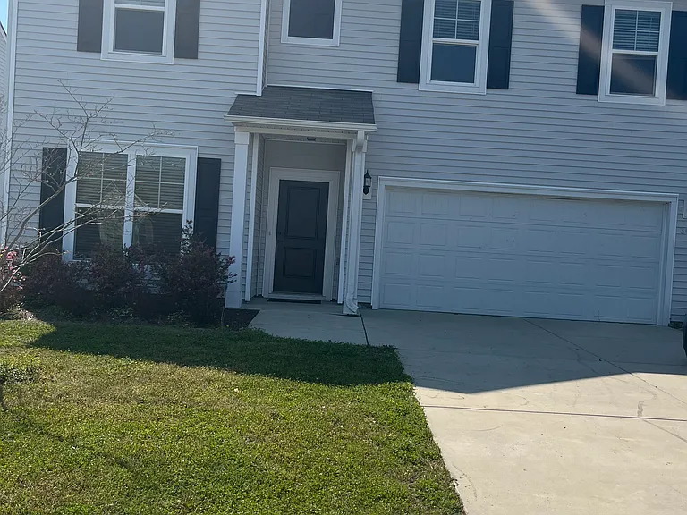 3076 Ellesmere Cir — Photo 2