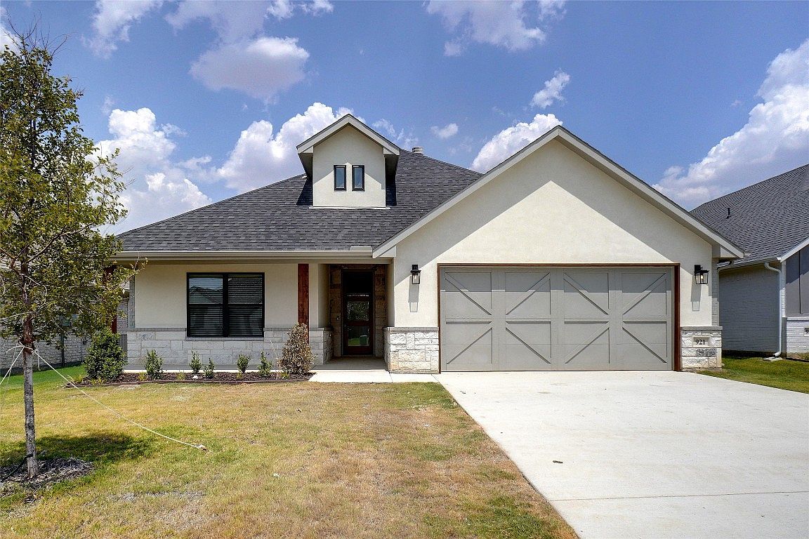 921 Tesslynn Ave, Godley, TX 76044 | Zillow