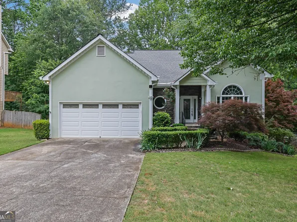 4047 Watkins Glen Dr, Woodstock, GA 30189