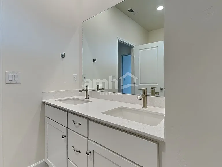 5032 W Milliron Dr — Photo 23