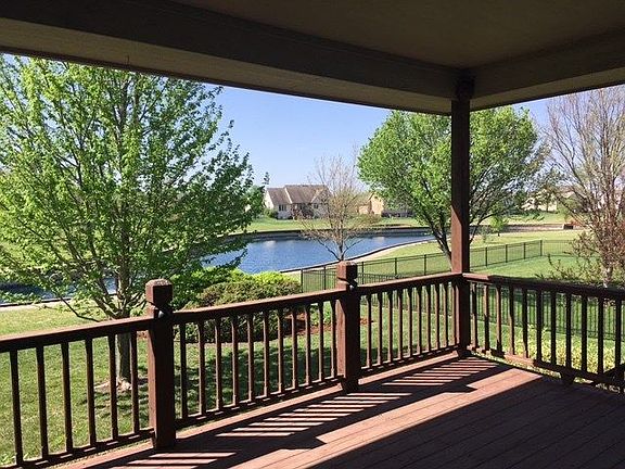 3rd image of 303 Lakewood Dr