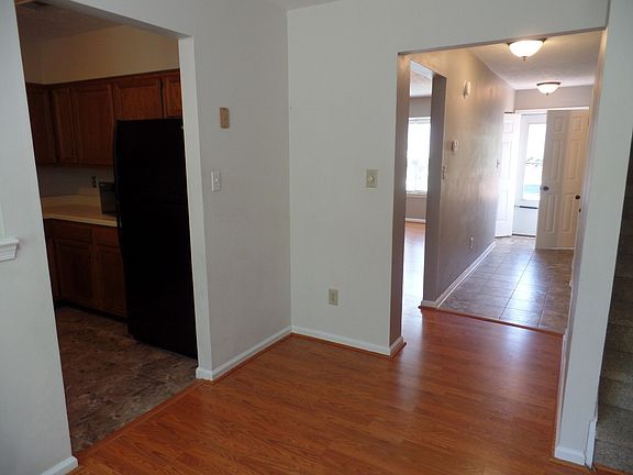 4th image of 1700 Skiffes Creek Cir