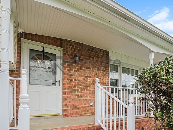 2nd image of 7808 E Yardley Rd