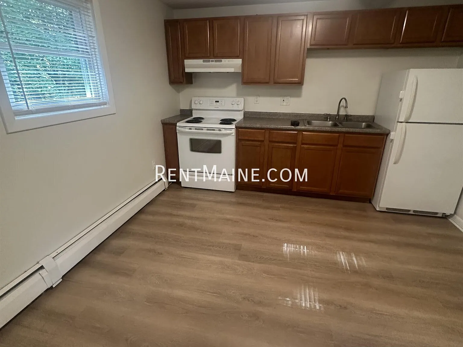 176 Augusta Rd — Photo 3