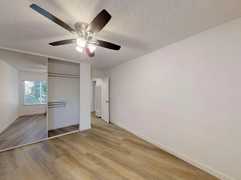 3327 Livonia Ave — Photo 15