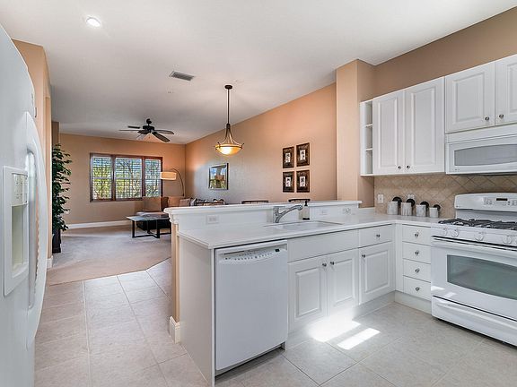 5th image of 9219 Corfu Ct Unit 202