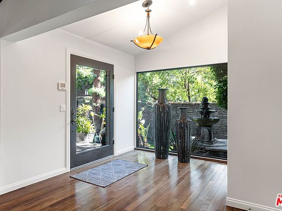 3rd image of 3376 Fryman Pl